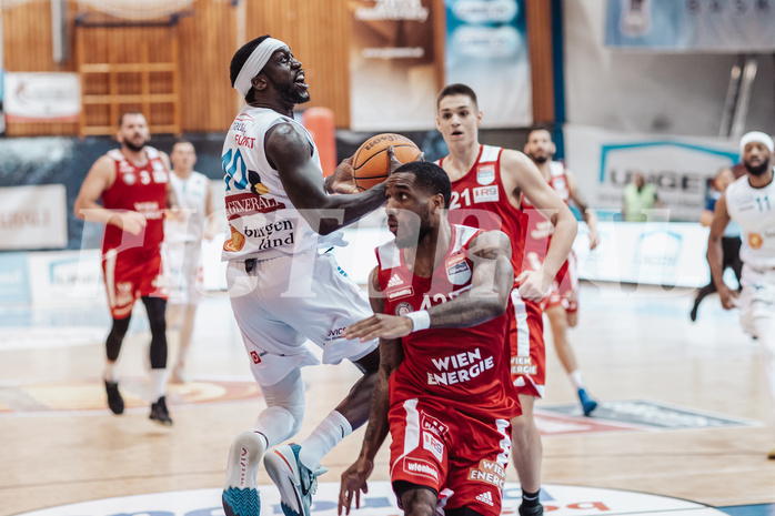 Basketball, Basketball Superliga 2023/24, Qualifikationsrunde 1., Oberwart Gunners, BC Vienna, Demarkus Stuckey Jr. (42), Munis Tutu (10), Aron Stazic (21)