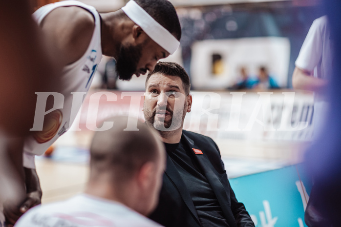 Basketball, Basketball Superliga 2023/24, Qualifikationsrunde 1., Oberwart Gunners, BC Vienna, Horst Leitner (Head Coach)