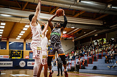 Basketball, bet-at-home Basketball Superliga 2021/22, Grunddurchgang18.Runde, Traiskirchen Lions, Klosterneuburg Dukes, James Murray-Boyles (30)