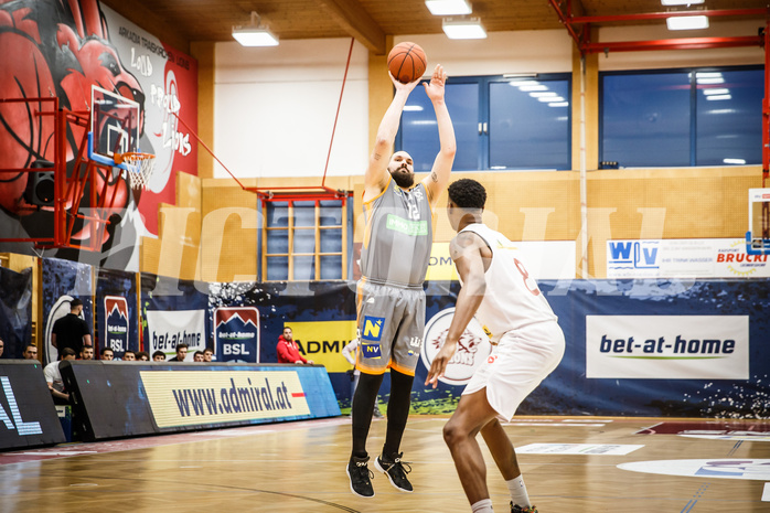 Basketball, bet-at-home Basketball Superliga 2021/22, Grunddurchgang18.Runde, Traiskirchen Lions, Klosterneuburg Dukes, Christoph Jakubowski (12)