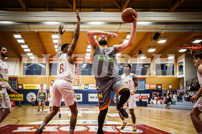 Basketball, bet-at-home Basketball Superliga 2021/22, Grunddurchgang18.Runde, Traiskirchen Lions, Klosterneuburg Dukes, Christoph Jakubowski (12)