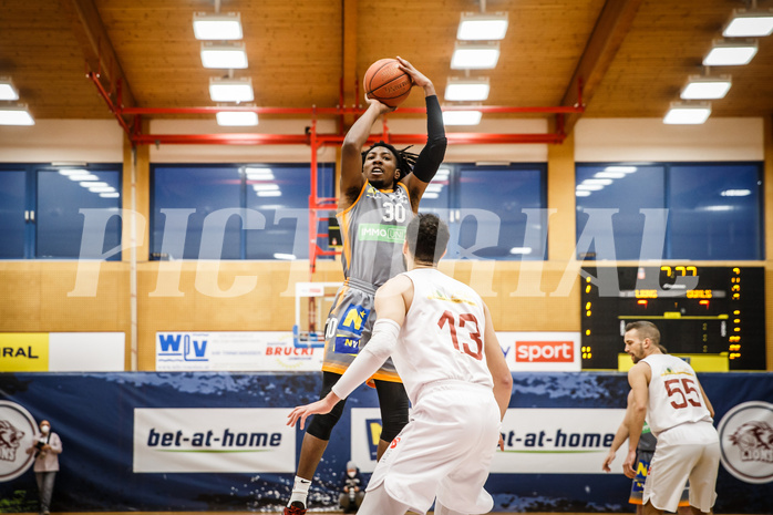 Basketball, bet-at-home Basketball Superliga 2021/22, Grunddurchgang18.Runde, Traiskirchen Lions, Klosterneuburg Dukes, James Murray-Boyles (30)