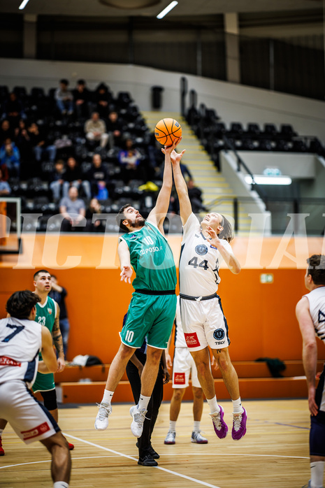 Basketball, Basketball Zweite Liga 2024/25, Grunddurchgang 14.Runde, Vienna Timberwolves, KOS Celovec, Veljko Dena (10), Ivor Kuresevic (44)