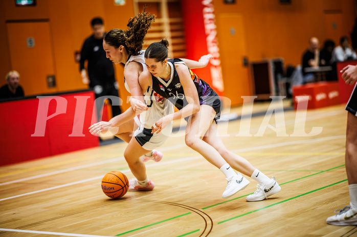 Basketball, Win2Day Basketball Damen Superliga 2024/25, Grunddurchgang 11.Runde, Vienna Timberwolves, Vienna United, Larissa Serban (31), Oryna Bolotnikova (26)