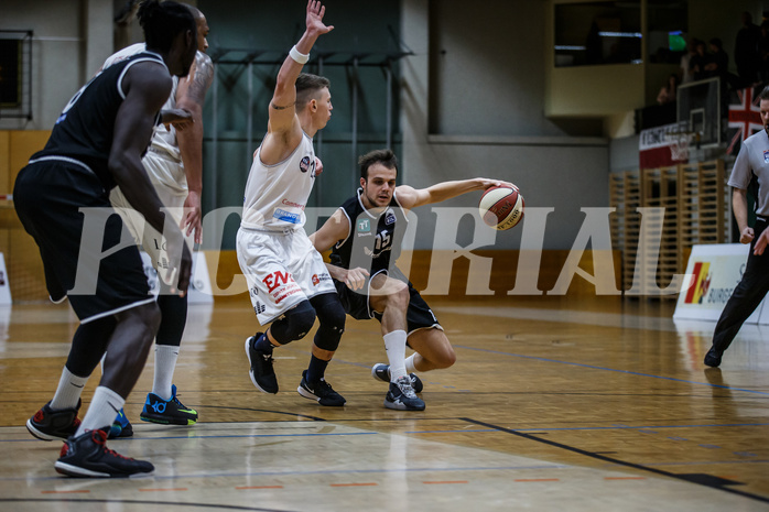 Basketball, Basketball Zweite Liga, Grunddurchgang 10.Runde, Mattersburg Rocks, Raiders Tirol, Oliver Vujakovic (15)