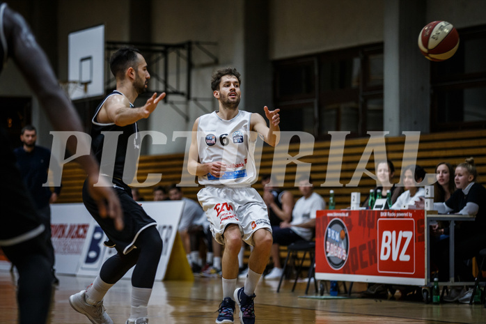 Basketball, Basketball Zweite Liga, Grunddurchgang 10.Runde, Mattersburg Rocks, Raiders Tirol, Jan NICOLI (6)
