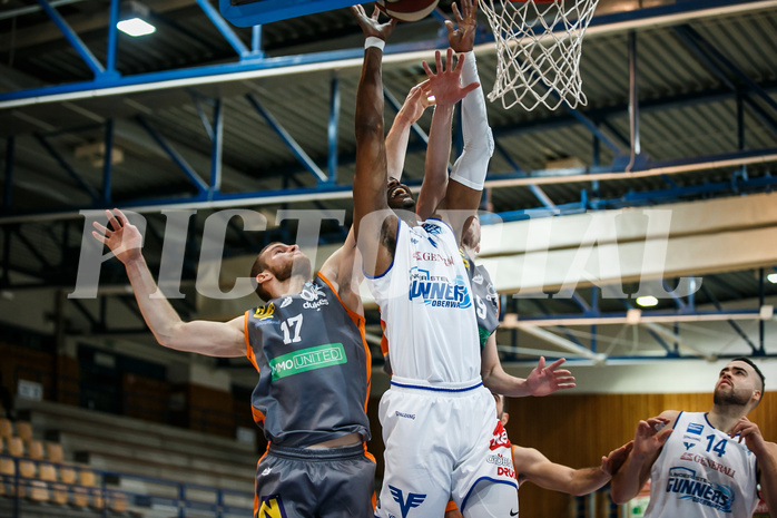 Basketball, bet-at-home Basketball Superliga 2020/21, Grunddurchgang 8. Runde, Oberwart Gunners, Klosterneuburg Dukes, Nigel Pruitt (11)
