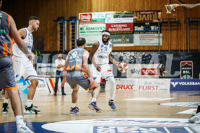 Basketball, bet-at-home Basketball Superliga 2020/21, Grunddurchgang 8. Runde, Oberwart Gunners, Klosterneuburg Dukes, Quincy Diggs (13)