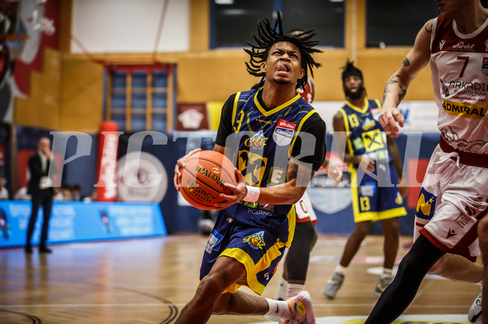 Basketball, win2day Basketball Superliga 2022/23, Grunddurchgang 13.Runde, Traiskirchen Lions, UBSC Graz, 