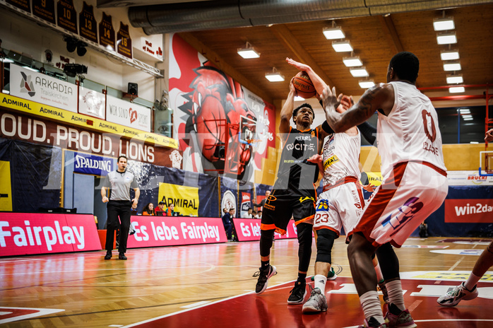 Basketball, win2day Basketball Superliga 2022/23, Grunddurchgang 14.Runde, Traiskirchen Lions, Fürstenfeld Panthers, 