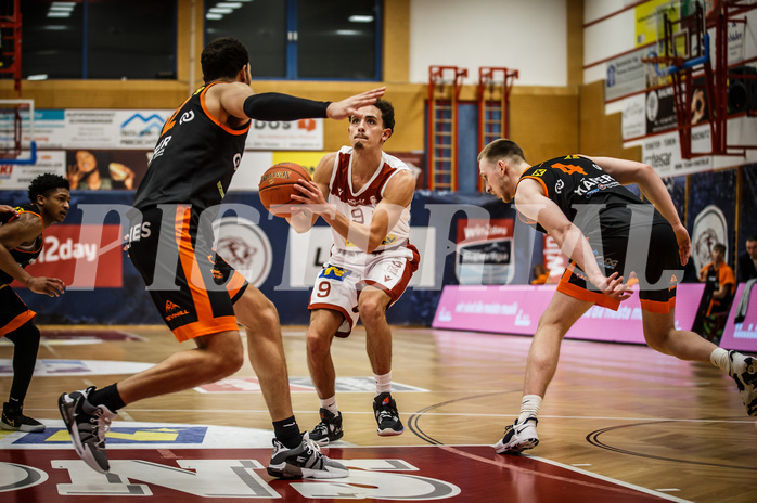 Basketball, win2day Basketball Superliga 2022/23, Grunddurchgang 14.Runde, Traiskirchen Lions, Fürstenfeld Panthers, 