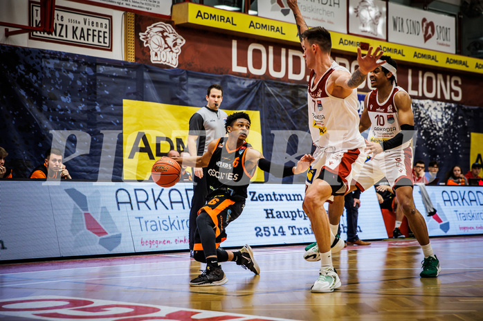 Basketball, win2day Basketball Superliga 2022/23, Grunddurchgang 14.Runde, Traiskirchen Lions, Fürstenfeld Panthers, 