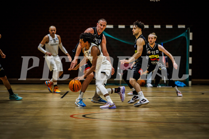 Basketball, Basketball Zweite Liga 2023/24, Grunddurchgang 1.Runde, Basket Flames, Mattersburg Rocks, Yann Grandperret (3)