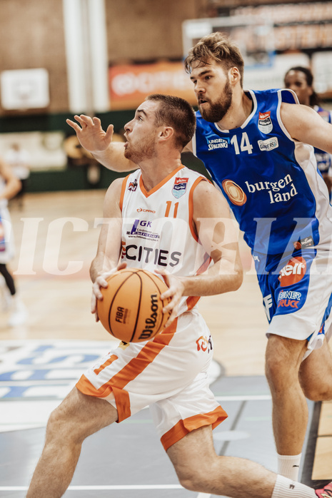 Basketball, Basketball Superliga 2023/24, Grundduchgang 2.Runde, Fürstenfeld Panthers, Oberwart Gunners, Daniel Köppel (14), Nikica Nikolic (11)