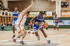 Basketball, Basketball Superliga 2023/24, Grundduchgang 2.Runde, Fürstenfeld Panthers, Oberwart Gunners, Nikica Nikolic (11), Trevion Lamar (10)