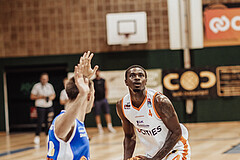 Basketball, Basketball Superliga 2023/24, Grundduchgang 2.Runde, Fürstenfeld Panthers, Oberwart Gunners, Kevin Hunt (4)