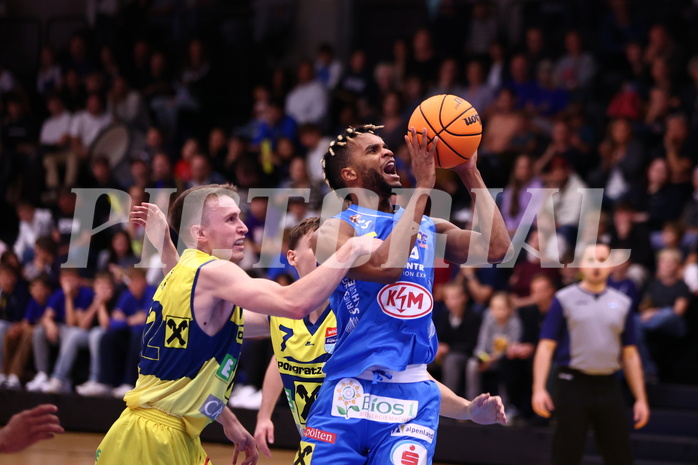 08.10.2023, Graz, Raiffeisen Sportpark Graz, Basketball Superliga 2023/24, Grunddurchgang, Runde 2, UBSC Raiffeisen Graz vs. SKN St. Pölten