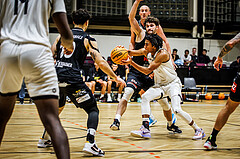 Basketball, Basketball Zweite Liga 2023/24, Grunddurchgang 1.Runde, Basket Flames, Mattersburg Rocks, Yann Grandperret (3)