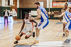 Basketball, Basketball Superliga 2023/24, Grundduchgang 2.Runde, Fürstenfeld Panthers, Oberwart Gunners, Kevin Hunt (4), Daniel Köppel (14)