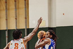 Basketball, Basketball Superliga 2023/24, Grundduchgang 2.Runde, Fürstenfeld Panthers, Oberwart Gunners, Dylan Causwell (8), James Graham (11)
