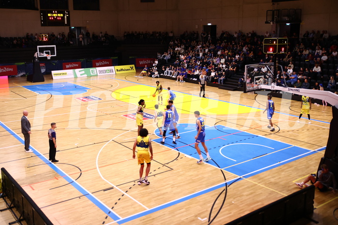 08.10.2023, Graz, Raiffeisen Sportpark Graz, Basketball Superliga 2023/24, Grunddurchgang, Runde 2, UBSC Raiffeisen Graz vs. SKN St. Pölten