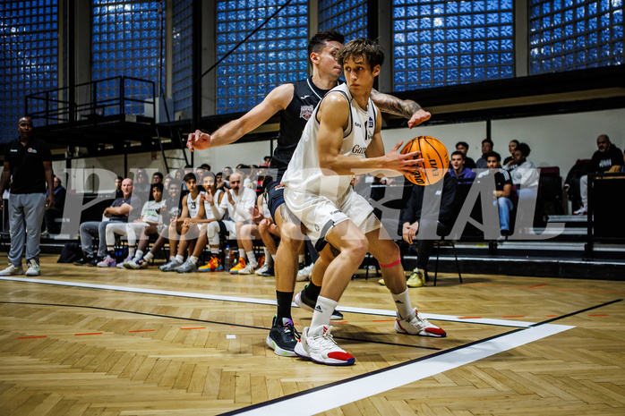Basketball, Basketball Zweite Liga 2023/24, Grunddurchgang 1.Runde, Basket Flames, Mattersburg Rocks, Petar Zivkovic (8), Patrick Fister (13)
