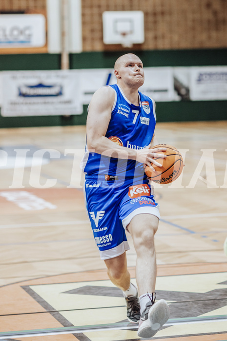 Basketball, Basketball Superliga 2023/24, Grundduchgang 2.Runde, Fürstenfeld Panthers, Oberwart Gunners, Sebastian Käferle (7)