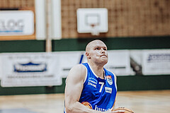 Basketball, Basketball Superliga 2023/24, Grundduchgang 2.Runde, Fürstenfeld Panthers, Oberwart Gunners, Sebastian Käferle (7)
