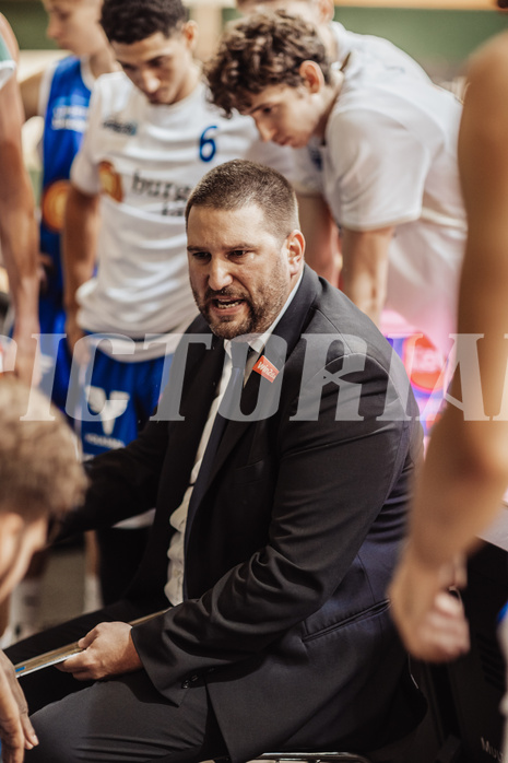 Basketball, Basketball Superliga 2023/24, Grundduchgang 2.Runde, Fürstenfeld Panthers, Oberwart Gunners, Horst Leitner (Head Coach)+
