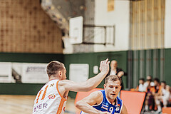 Basketball, Basketball Superliga 2023/24, Grundduchgang 2.Runde, Fürstenfeld Panthers, Oberwart Gunners, Nikica Nikolic (11), Edi Patekar (9)