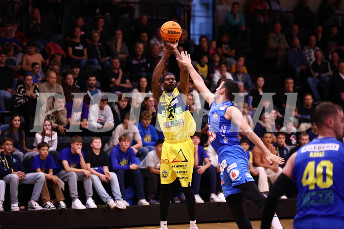08.10.2023, Graz, Raiffeisen Sportpark Graz, Basketball Superliga 2023/24, Grunddurchgang, Runde 2, UBSC Raiffeisen Graz vs. SKN St. Pölten