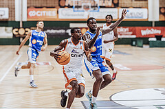 Basketball, Basketball Superliga 2023/24, Grundduchgang 2.Runde, Fürstenfeld Panthers, Oberwart Gunners, Kevin Hunt (4), Trevion Lamar (10)