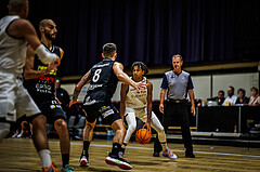 Basketball, Basketball Zweite Liga 2023/24, Grunddurchgang 1.Runde, Basket Flames, Mattersburg Rocks, Yann Grandperret (3)