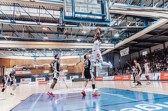 Basketball, Basketball Superliga 2023/24 , VF 4, Oberwart Gunners, Gmunden Swans, Trey Moses (24), Orri Gunnarsson (29), Shaquille Rombley (5)