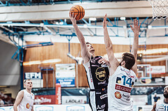 Basketball, Basketball Superliga 2023/24 , VF 4, Oberwart Gunners, Gmunden Swans, Benedikt Guettl (7), Daniel Koeppel (14)