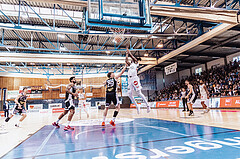 Basketball, Basketball Superliga 2023/24 , VF 4, Oberwart Gunners, Gmunden Swans, Trey Moses (24), Orri Gunnarsson (29), Shaquille Rombley (5)