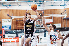 Basketball, Basketball Superliga 2023/24 , VF 4, Oberwart Gunners, Gmunden Swans, Vuk Zivanovic (4), Jonathan Knessl (12)