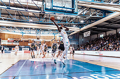 Basketball, Basketball Superliga 2023/24 , VF 4, Oberwart Gunners, Gmunden Swans, Shaquille Rombley (5)