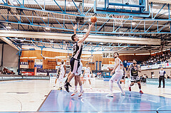 Basketball, Basketball Superliga 2023/24 , VF 4, Oberwart Gunners, Gmunden Swans, Toni Blazan (10), Daniel Koeppel (14), Trey Moses (24)