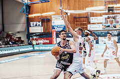 Basketball, Basketball Superliga 2023/24 , VF 4, Oberwart Gunners, Gmunden Swans, Toni Blazan (10), Edi Patekar (9)