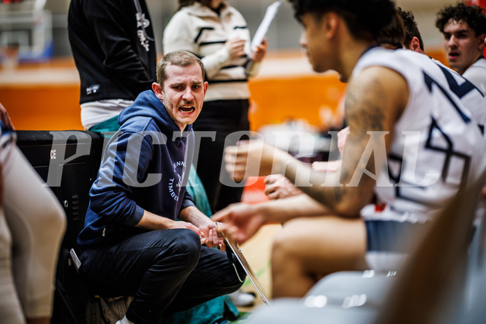 Basketball, Basketball Zweite Liga 2024/25, Grunddurchgang 20.Runde, Vienna Timberwolves, Traiskirchen Lions NexGen, Justin Schlünken (Head Coach)