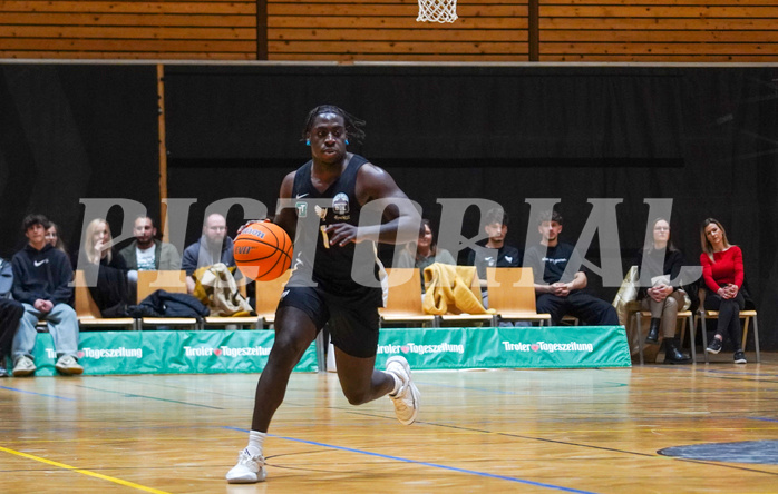Basketball Zweite Liga 2024/25, Grunddurchgang 20.Runde Raiders Tirol vs. Raiffeisen Mattersburg Rocks


