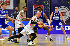 Basketball Superliga 2020/21, Grunddurchgang 13. Runde Flyers Wels vs. Oberwart, Jonathan Knessl (12), Nigel Pruitt (11), Christian Von Fintel (27),

