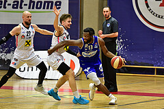 Basketball Superliga 2020/21, Grunddurchgang 13. Runde Flyers Wels vs. Oberwart, Christian Von Fintel (27), Jan Raszdevsek (4), Quincy Diggs (13),
 
