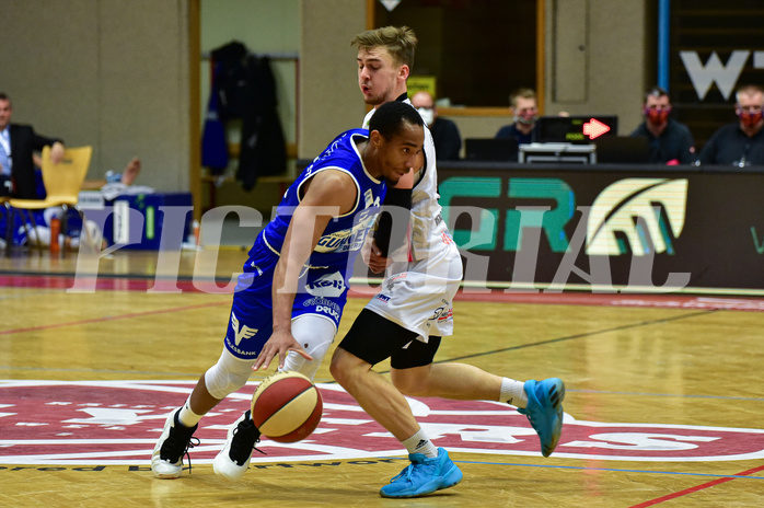 Basketball Superliga 2020/21, Grunddurchgang 13. Runde Flyers Wels vs. Oberwart, Lawrence Alexander (04), Jan Raszdevsek (4)
