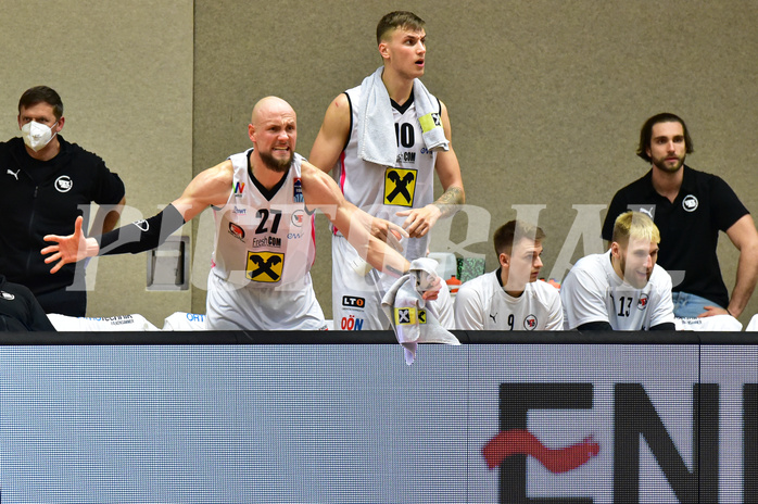 Basketball Superliga 2020/21, Grunddurchgang 13. Runde Flyers Wels vs. Oberwart, Christian Von Fintel (27), Aleksandar Andjelkovic (10), Danilo Tepic (9), Tomas Rimsa (13)