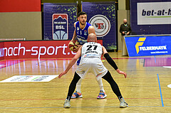 Basketball Superliga 2020/21, Grunddurchgang 13. Runde Flyers Wels vs. Oberwart, Ignas Fiodorovas. (5), Christian Von Fintel (27),
