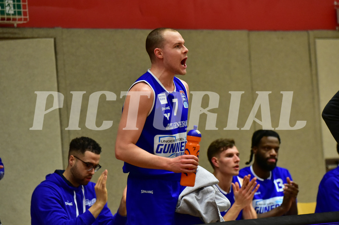Basketball Superliga 2020/21, Grunddurchgang 13. Runde Flyers Wels vs. Oberwart, Sebastian Käferle (7),
