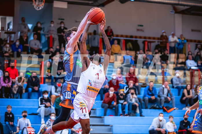 Basketball Basketball Superliga 2021/22, 4. Qualifikationsrunde Traiskirchen Lions vs. Klosterneuburg Dukes