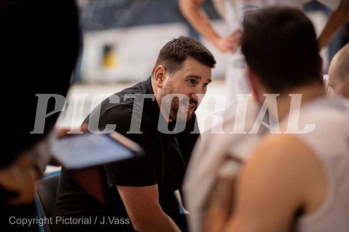 Basketball, win2day Basketball Superliga 2022/23, Grunddurchgang Runde 17, Oberwart Gunners, Flyers Wels, Horst Leitner (Coach)